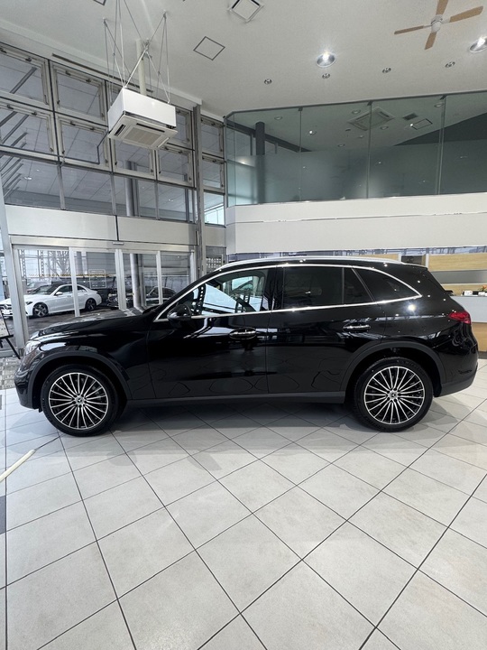 展示車のご案内💁🏼‍♀️<GLC Core