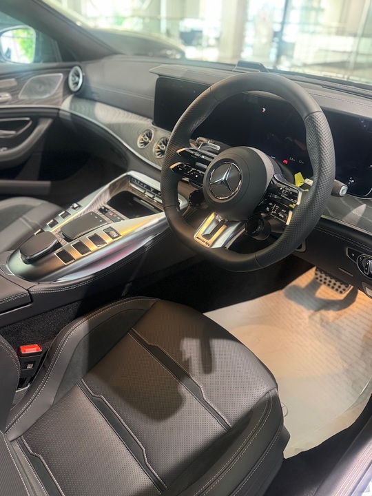 展示車のご案内💁🏼‍♀️＜GT 43 4MATIC+