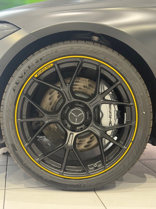 展示車のご案内💁🏼♀️<CLE53