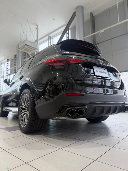展示車のご案内💁🏼‍♀️＜Mercedes-AMG GLC43 4MATIC