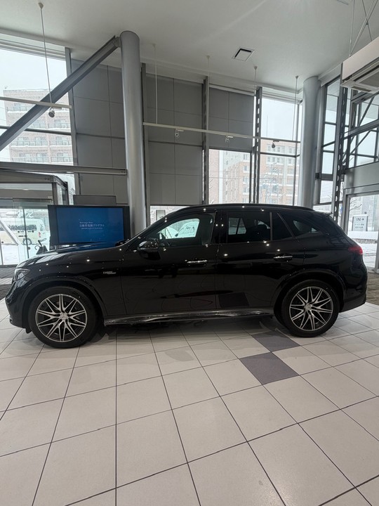 展示車のご案内💁🏼‍♀️＜Mercedes-AMG GLC43 4MATIC