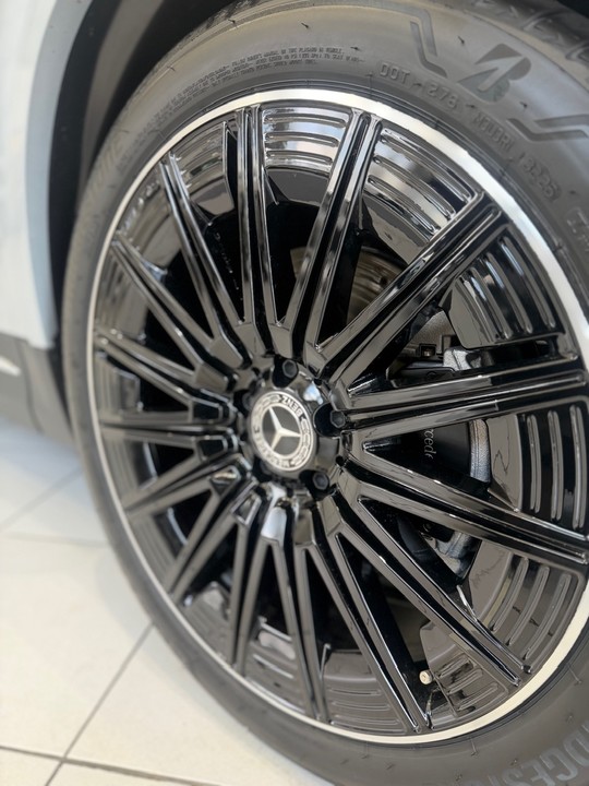 展示車のご案内💁🏼‍♀️＜GLA200d 4MATIC Urban Stars