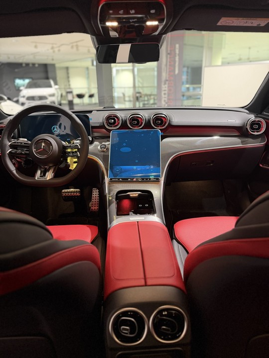 展示車のご案内💁🏼♀️<Mercedes-AMG C43 4MATIC